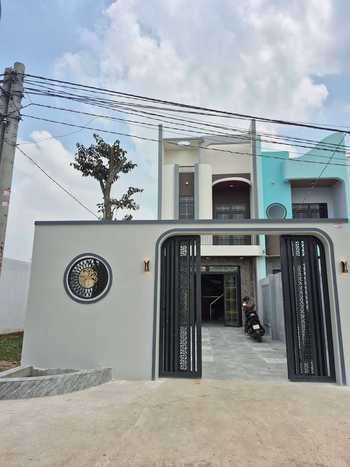 Nhà Phố Lương Văn Tiên 250m² 3.3 tỷ - Chính chủ bán gấp