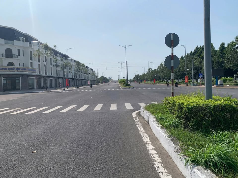 Đất TMDV Vị Thanh 3.500m² - Sổ đỏ chính chủ