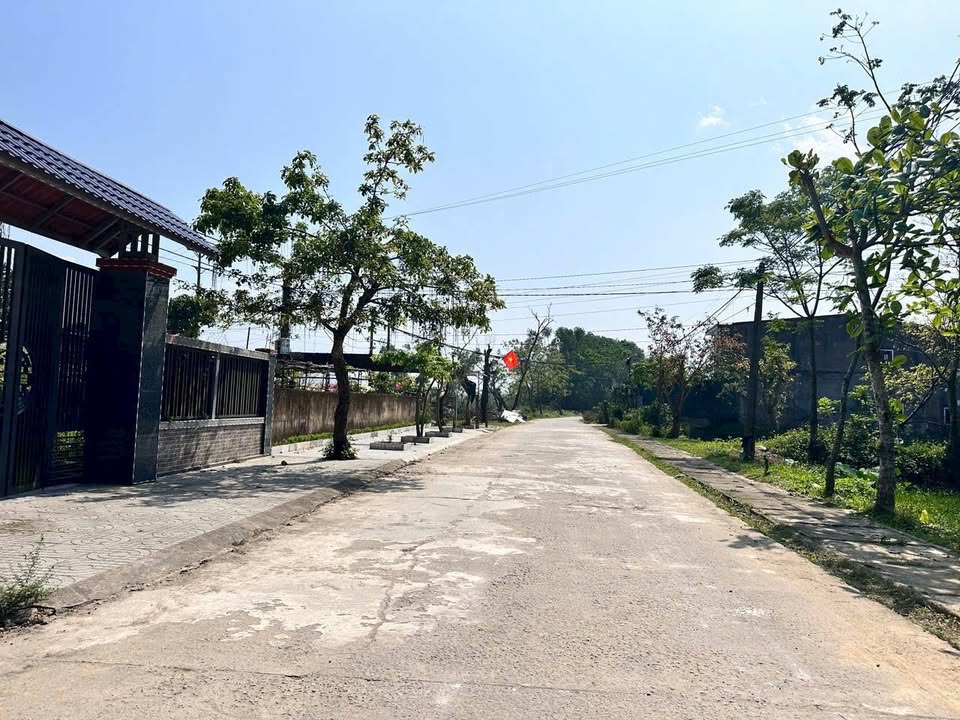 Đất nền Hà Huy Tập 130m² 2.3 tỷ - Đường to ô tô