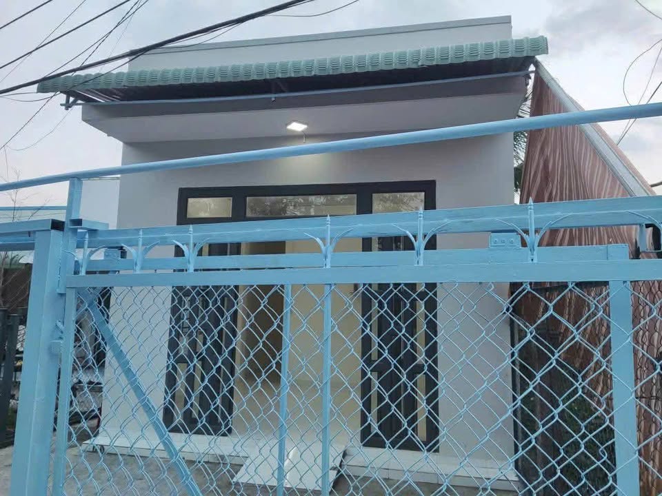 Nha rieng KDC Hong Loan 60m2 2,8tr - San sang o ngay