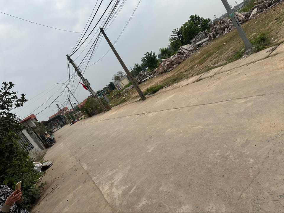 Đất nền Trung Kênh 90m² 2.6 tỷ - Sổ đỏ chính chủ