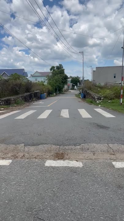 Nhà phố Tân Hiệp 350m² 4.2 tỷ - Chính chủ bán