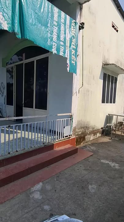 Nha Tan Trieu Duong 768 180m² 900 trieu - San sang o ngay