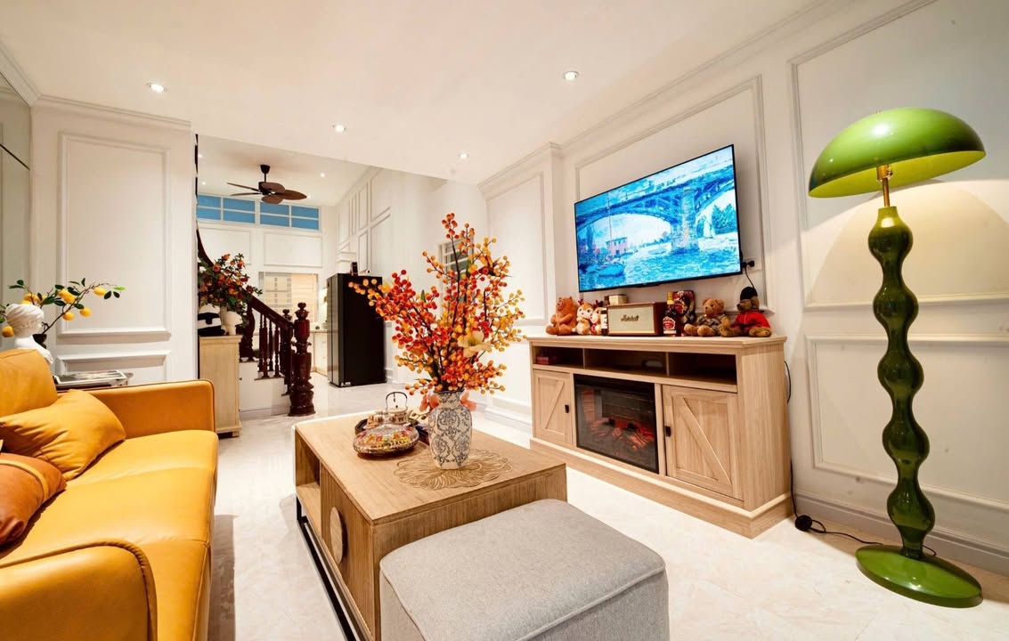 Nhà Vũ Tông Phan 38m² 10.2 tỷ - Ô tô vào tận nhà