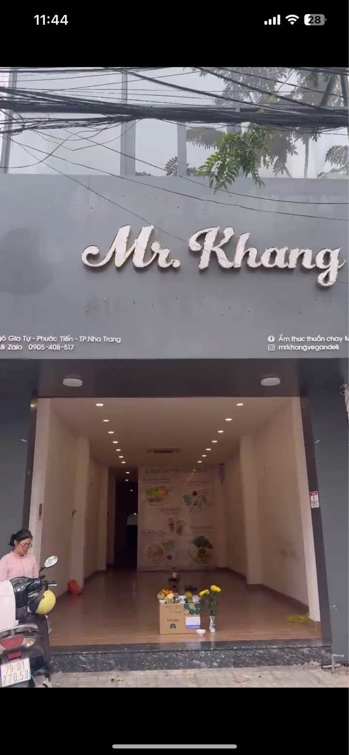 Nhà nguyên căn Ngô Gia Tự Nha Trang 126m2 28tr - Ô tô vào nhà