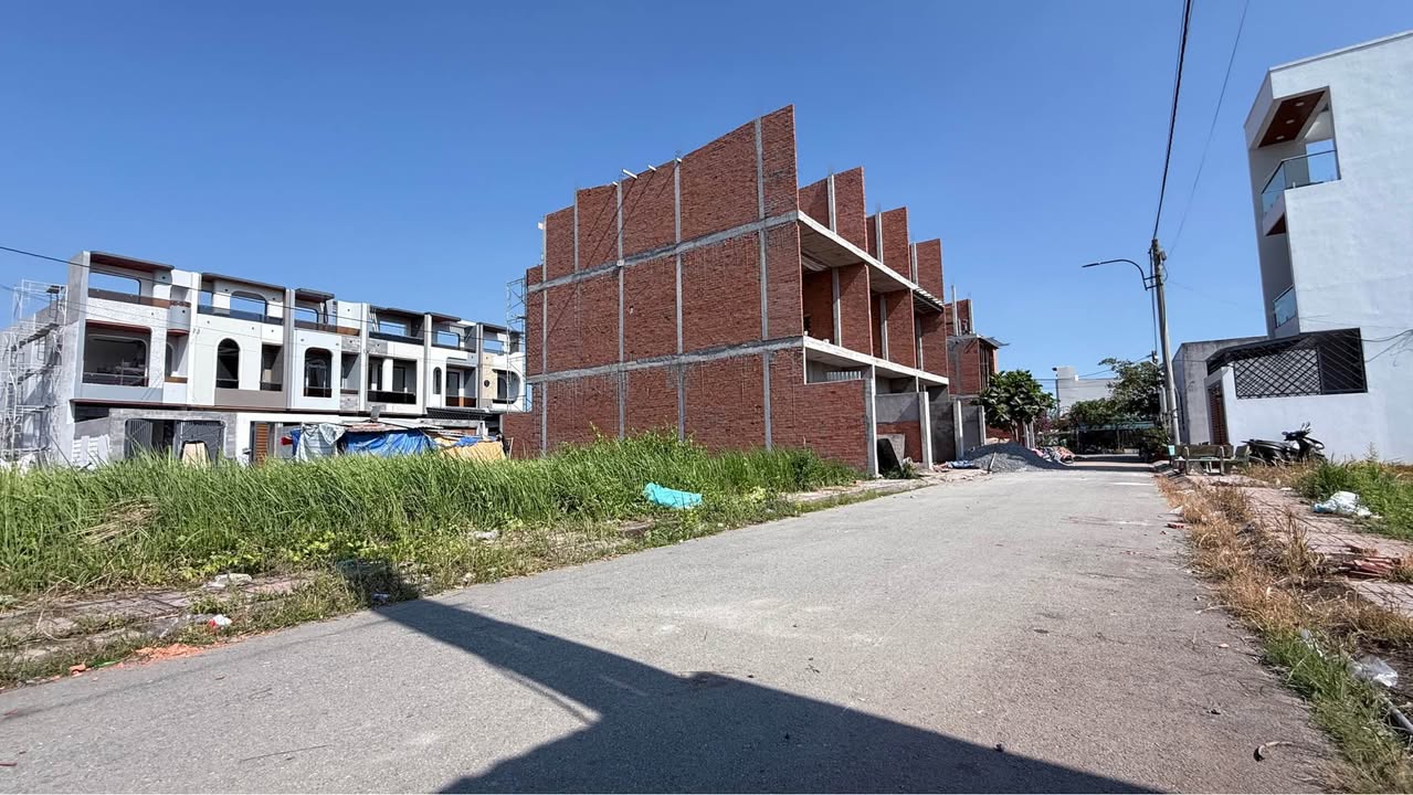 Đất nền KDC Long Hòa Q7 85m² 1,3 tỷ - Sổ đỏ chính chủ