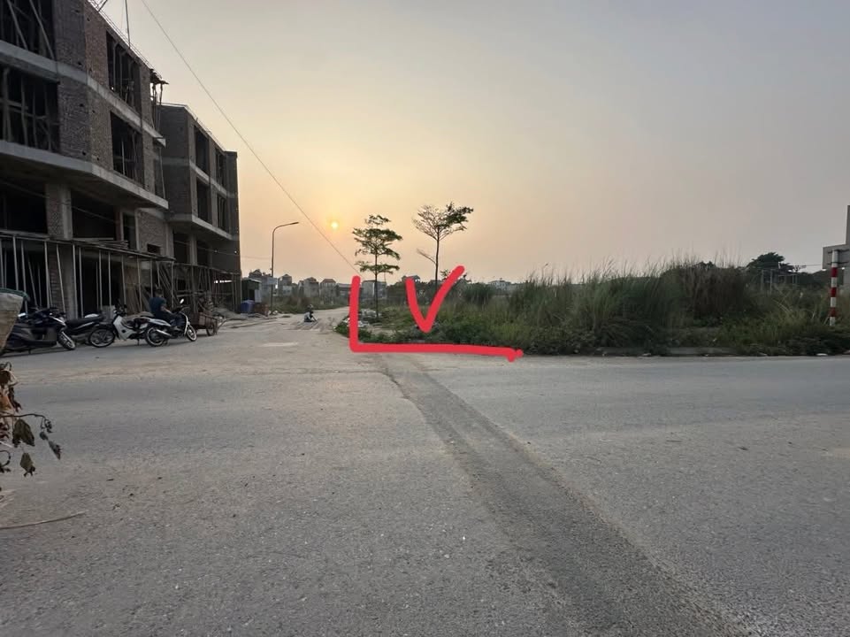 Đất nền Ba Vì 140m² 8.37 tỷ - Đường to ô tô