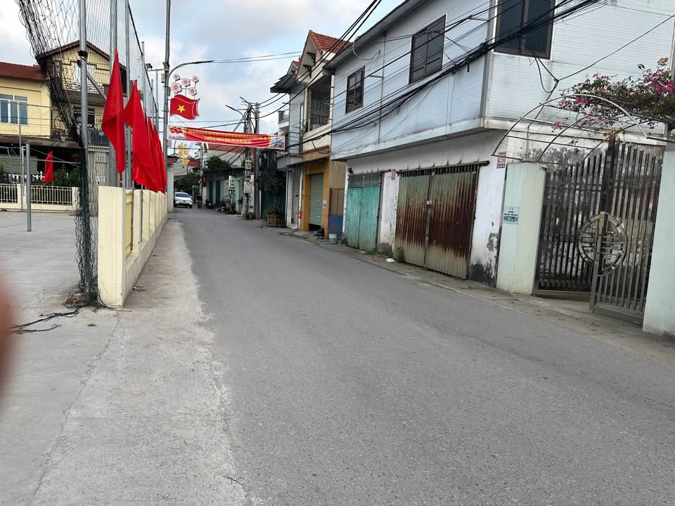 Nhà cấp 4 Nghĩa Trụ 152m² giá 7 tỷ - Chính chủ bán