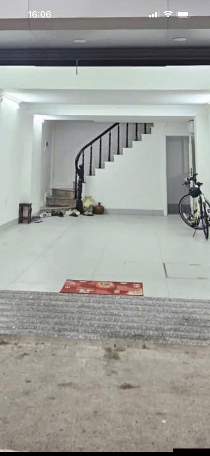 Nhà nguyên căn Pháo Đài Láng 40m² giá 17 triệu - Sẵn sàng ở ngay