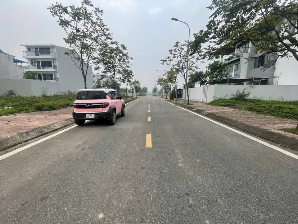 Đất nền Khai Quang Vĩnh Yên 196m² - Sổ đỏ chính chủ