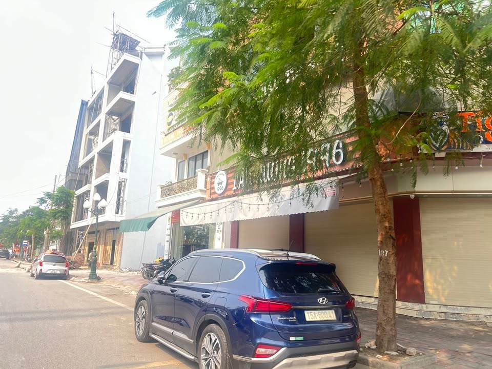 Nhà mặt phố Hồ Sen Lê Chân 60m² 13.95 tỷ - Mặt tiền kinh doanh