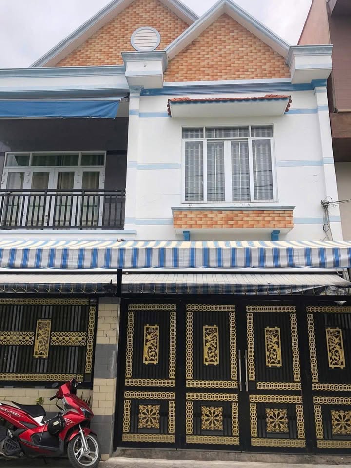 Nhà cho thuê Nguyễn Bình Nhơn Đức 143m² 10tr - Ô tô vào nhà