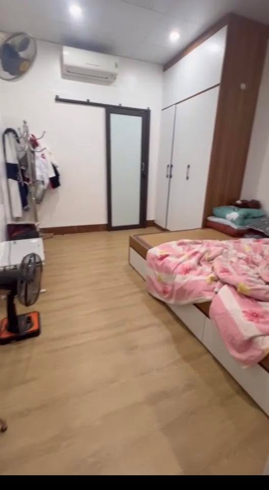 Căn hộ cho thuê Chùa Láng 60m² - Full đồ, nhận nhà ngay