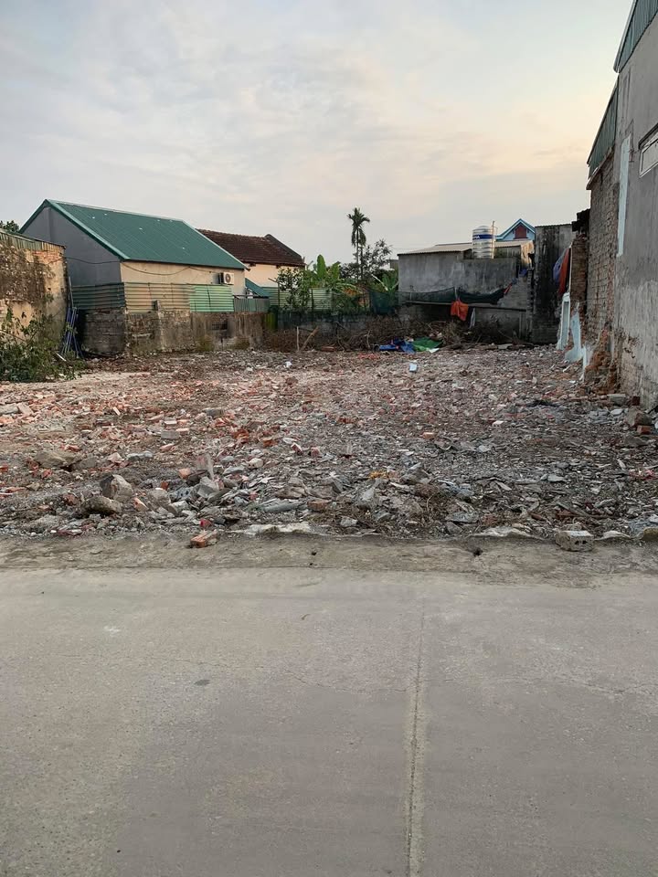 Đất thổ cư Đông Sơn QL45 110m² 700 triệu - Sổ đỏ chính chủ