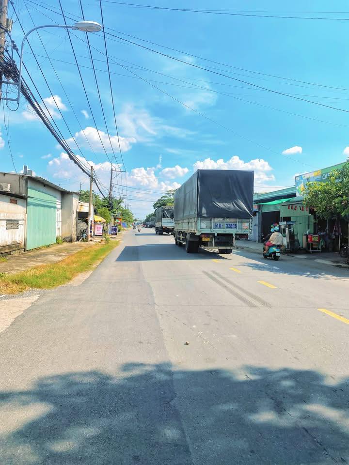 Xuong Ho Van Tang Cu Chi 4200m2 200tr/thang - Hoat dong ngay