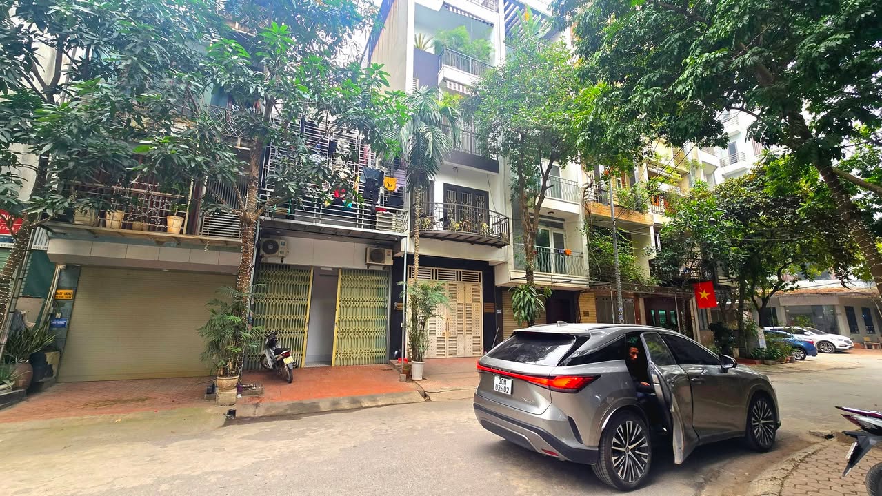 Nhà riêng La Khê 50m² giá >13 tỷ - Vị trí đẹp gần Metro