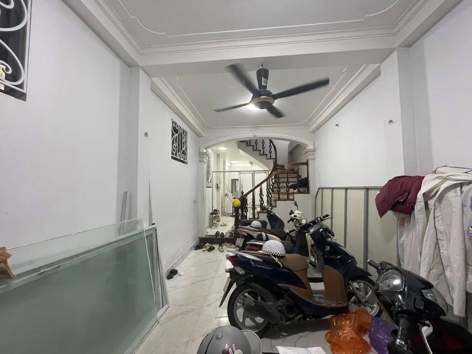 Nhà riêng Cầu Giấy 50m² 15.9 tỷ - Ô tô vào tận nhà