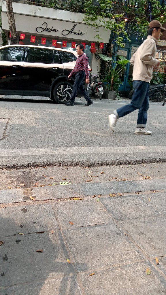 Nhà mặt phố Hàm Long 91m² 35 tỷ - Mặt tiền kinh doanh