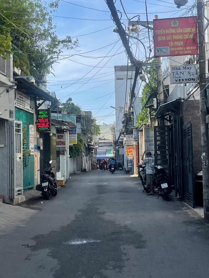 Nhà mặt tiền P11 Gò Vấp 99m2 11.8 tỷ - Chính chủ bán