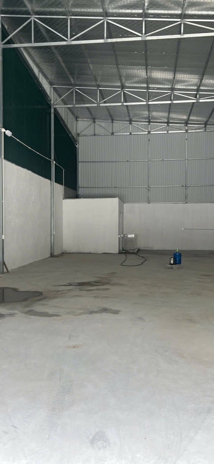 Kho xưởng Phương Liễu 180m² - Gần KCN, container thoải