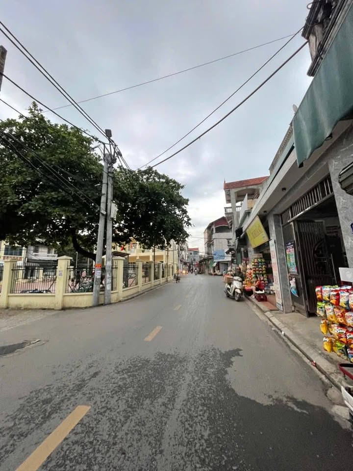 Nhà Ngô Gia Tự Gia Lâm 40m² giá thỏa thuận - Ô tô vào tận nhà