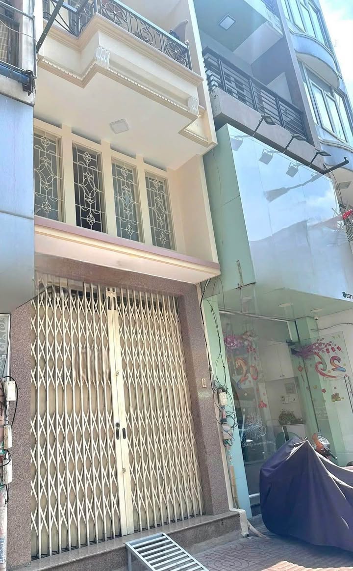 Nhà nguyên căn Bàn Cờ Q3 30m² 2x triệu - Ô tô vào nhà