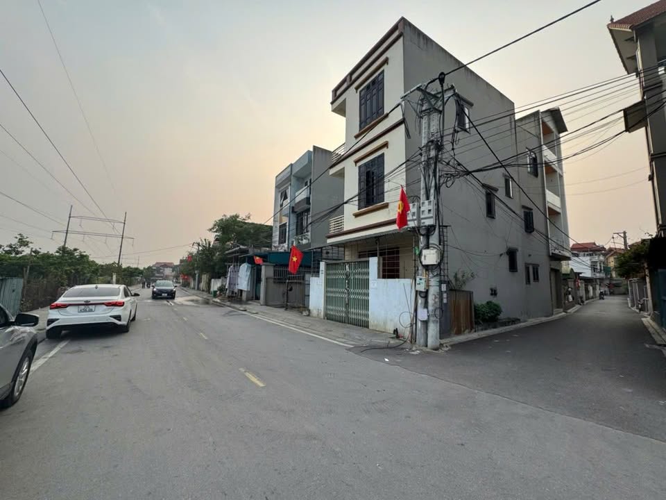 Nhà riêng Tiên Dương Đông Anh 3PN 4,5tr - Sẵn sàng ở ngay