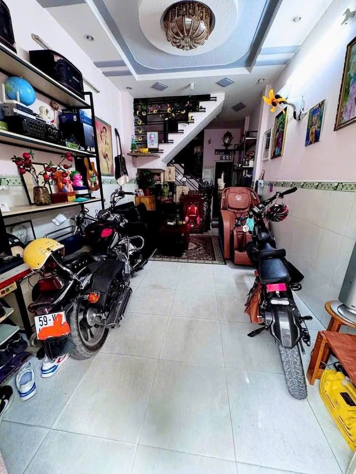 Nhà riêng Nguyễn Văn Khôi Hóc Môn 33m² 4.3 tỷ - Ô tô vào nhà