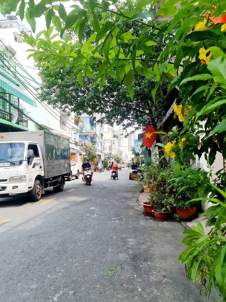 Nhà mặt tiền Tô Hiệu Q11 56m² 5 tỷ - Mặt tiền kinh doanh