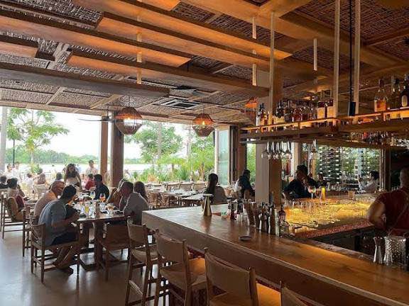 Nhà mặt phố Lê Văn Lương 300m2 - Mặt tiền kinh doanh