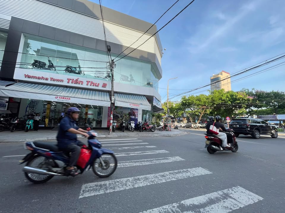 Nhà phố Phan Châu Trinh Hải Châu 350m² - Mặt tiền kinh doanh