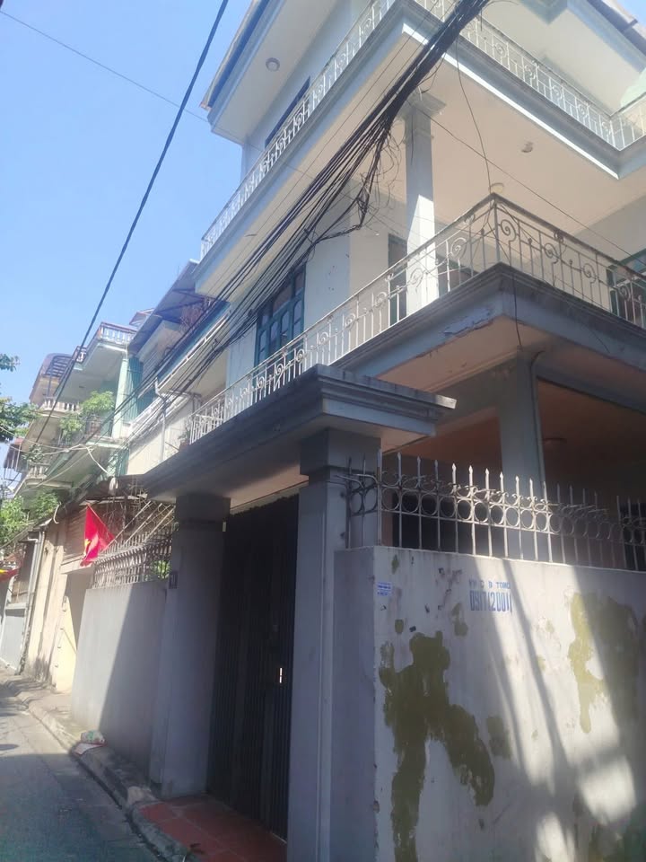 Nhà nguyên căn Nguyễn Sơn 100m² 13 triệu - Sẵn sàng ở ngay