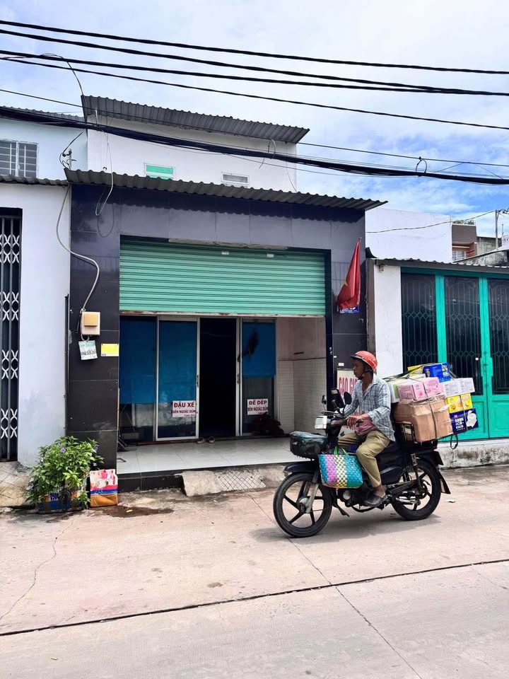 Nhà mặt tiền Cây Cám Bình Chánh 2.3 tỷ - Đầu tư sinh lời