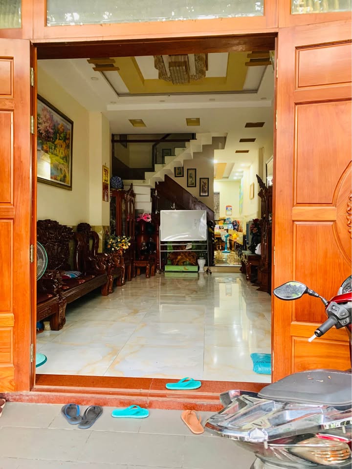 Nhà mặt tiền Hiền Vương Tân Phú 76m² 13,5 tỷ - Chính chủ bán gấp