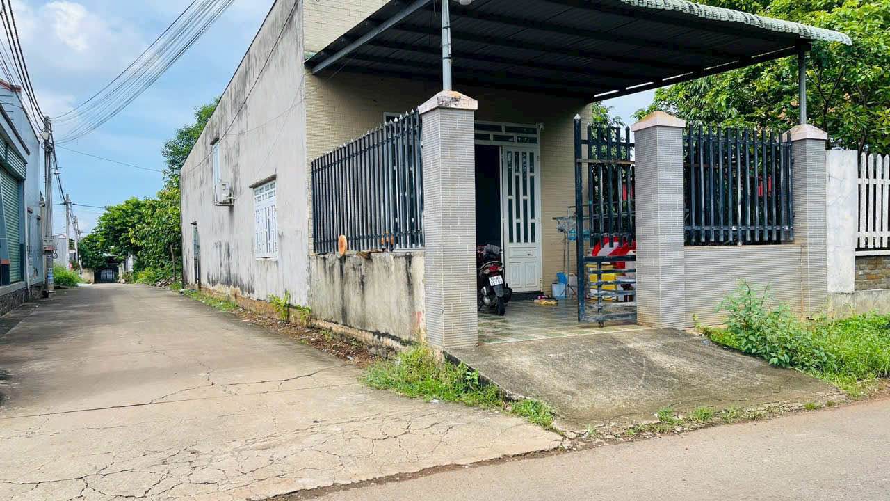 Nhà phố Tây Hòa 05 Bến Cát 150m² 1.8 tỷ - Mặt tiền KD