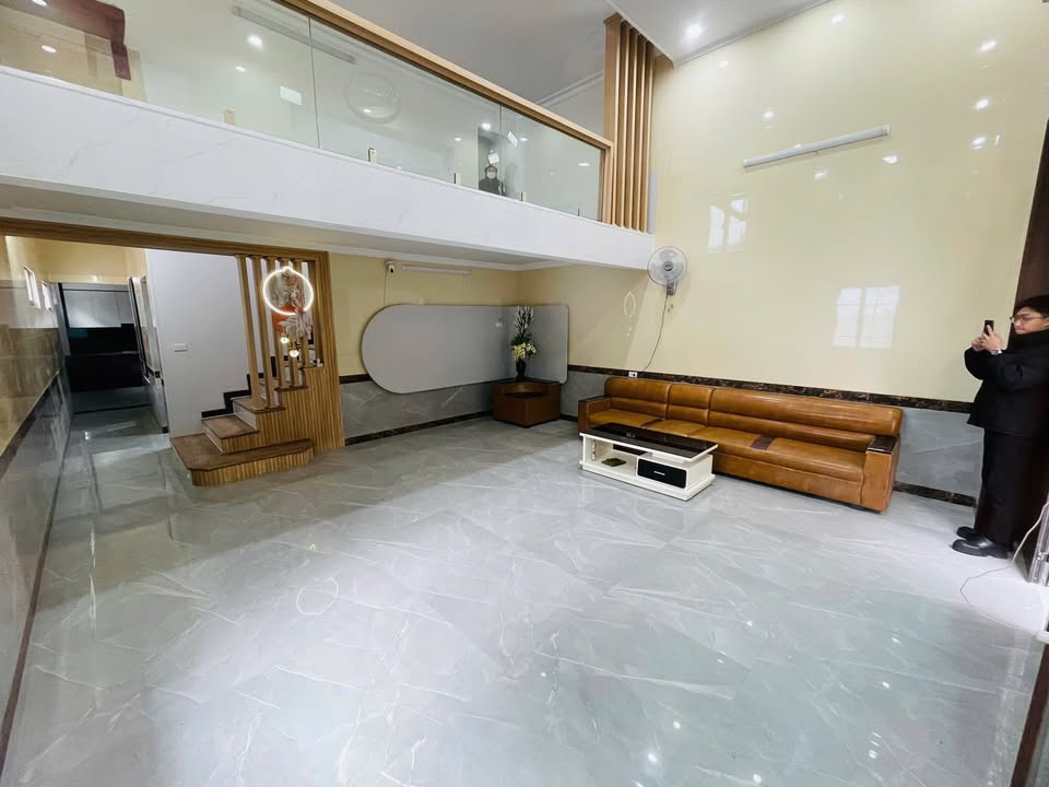 Nhà 2 tầng Ngõ Tống Duy Tân 103m² 3,2 tỷ - Sẵn sàng ở ngay