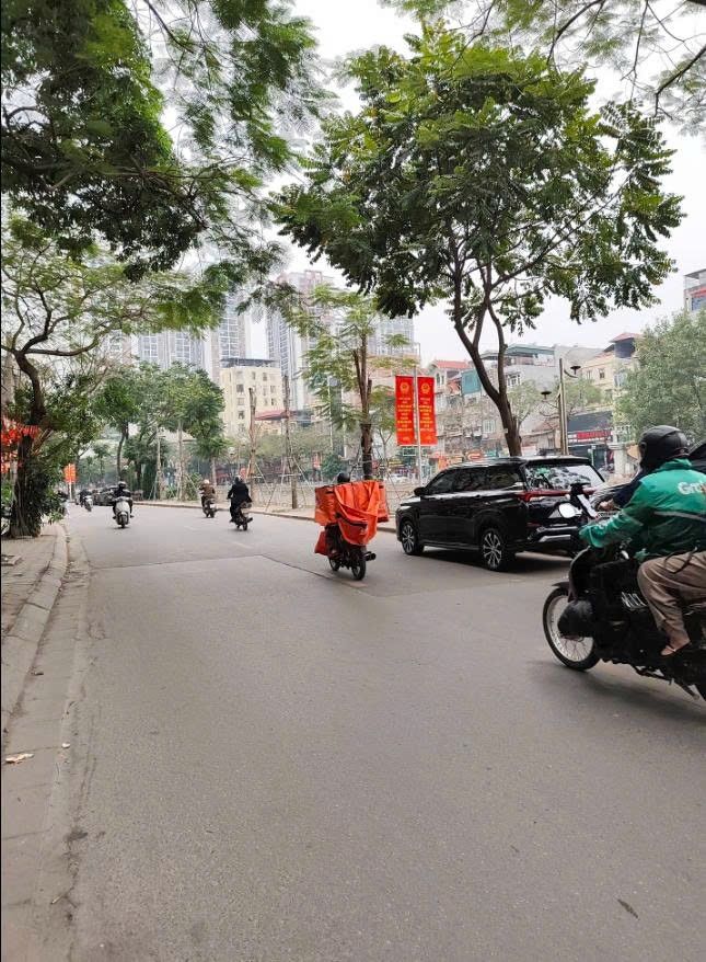 Căn hộ Lê Trọng Tấn 65m² 11 triệu - Tầng cao