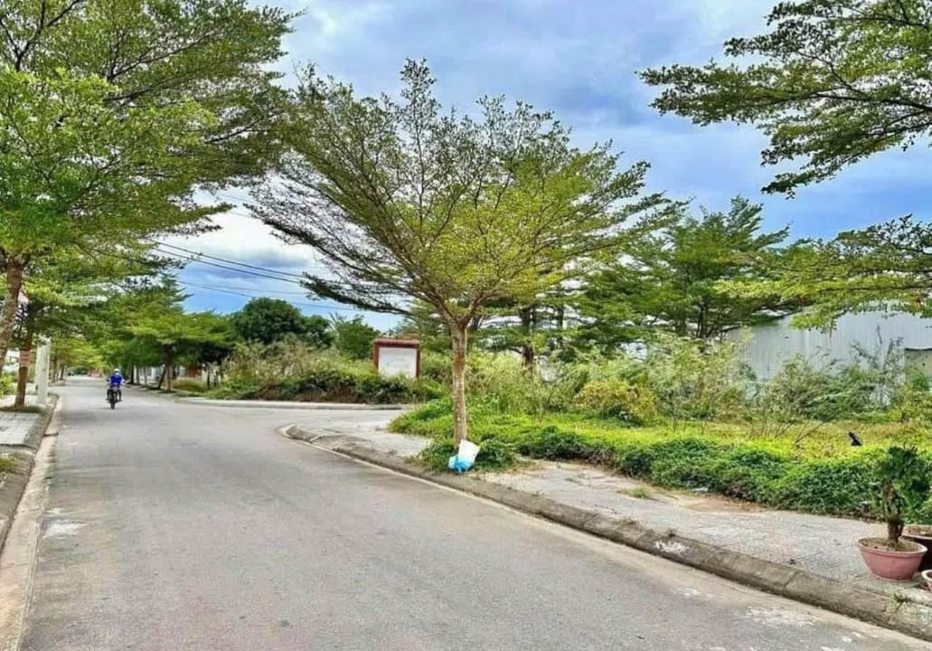 Đất nền Huế Nguyễn Hoàng 242m² 2.42 tỷ – Tiềm năng tăng giá