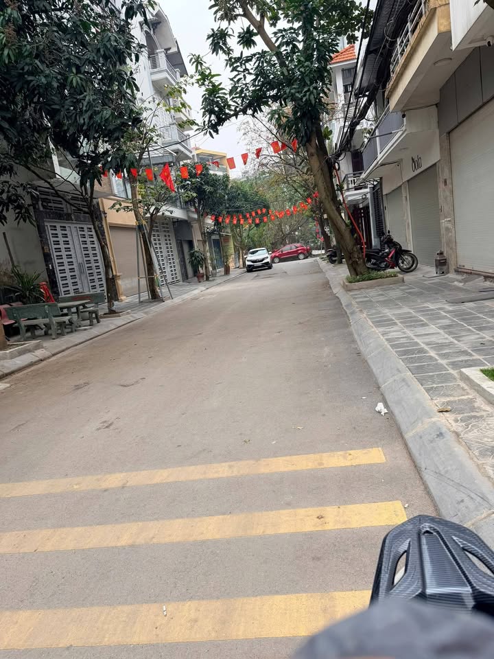 Căn hộ Ngọc Thụy 35m² 5 triệu - View đẹp sẵn ở ngay