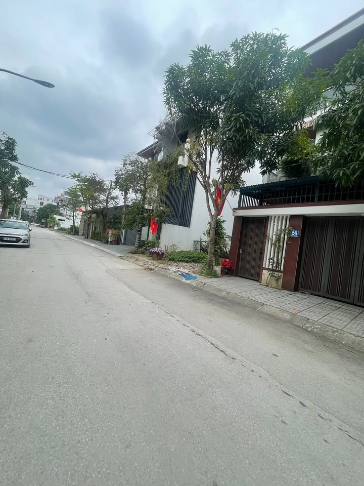 Đất nền Hưng Bình 138m² giá 6 tỷ - Sổ đỏ chính chủ