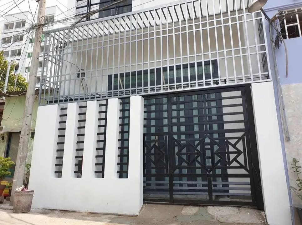 Nhà nguyên căn Thủ Đức 40m² 8tr - Sẵn sàng ở ngay