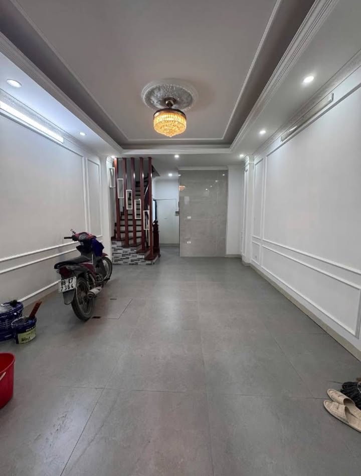 Nhà riêng Hồ Tùng Mậu 40m² giá 15.1 tỷ - Ô tô vào tận nhà