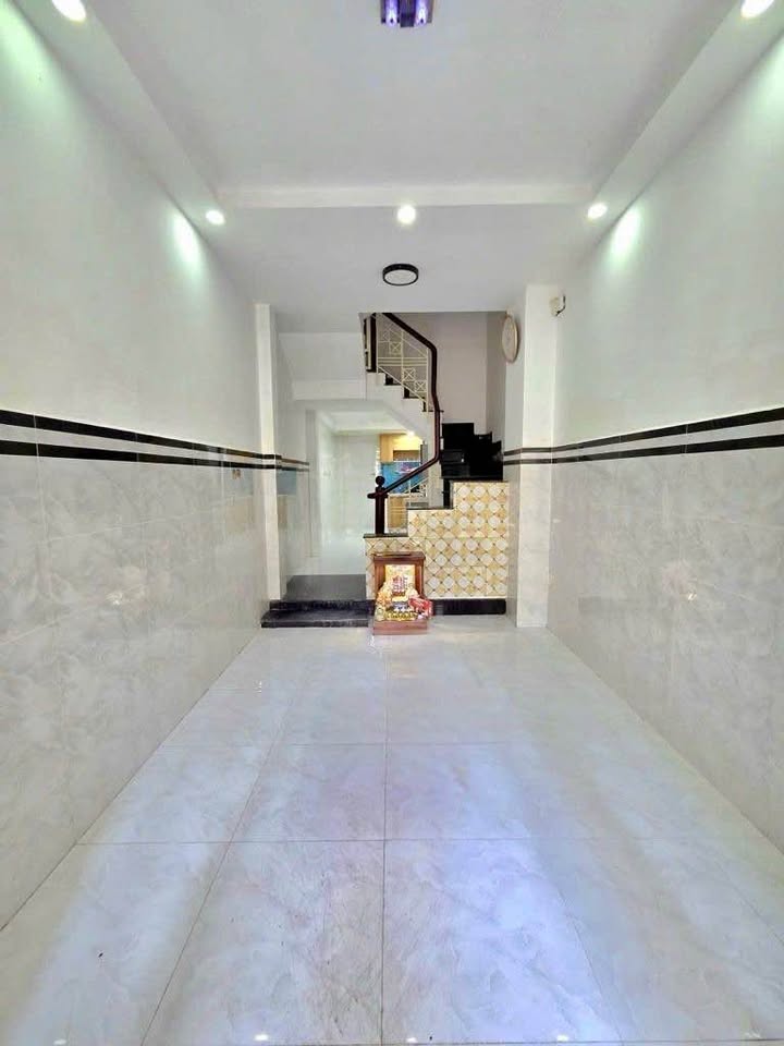 Nhà Thích Quảng Đức Phú Nhuận 6 tỷ - Ôtô vào tận nhà