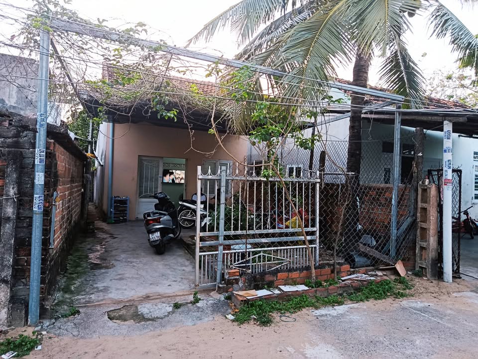 Nhà thuê Nguyễn Hữu Thọ Tuy Hòa 2.1 triệu - Sẵn sàng ở ngay