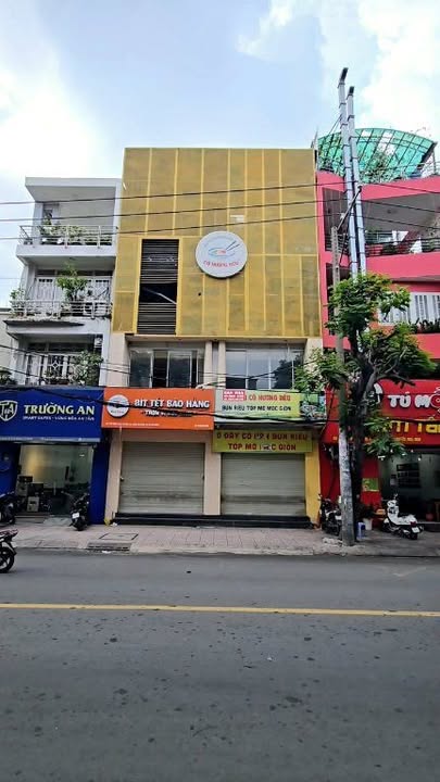 Nhà mặt tiền Đồng Đen Tân Bình 128m² 4X tỷ - Mặt tiền kinh doanh