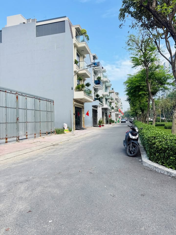 Đất nền P.15 Gò Vấp 80m² giá 12.8 tỷ – Sổ đỏ chính chủ, xây dựng tự do