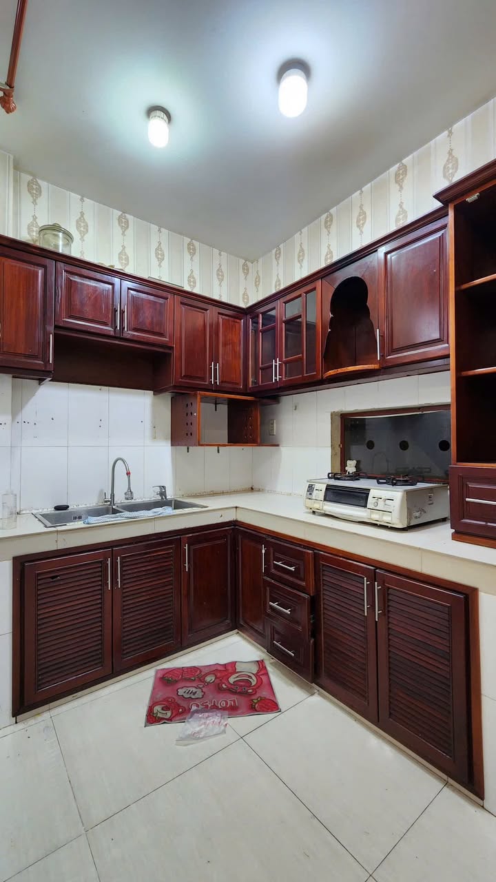 Nhà hẻm oto Tô Ngọc Vân 60m² 9 triệu - Bàn giao ngay