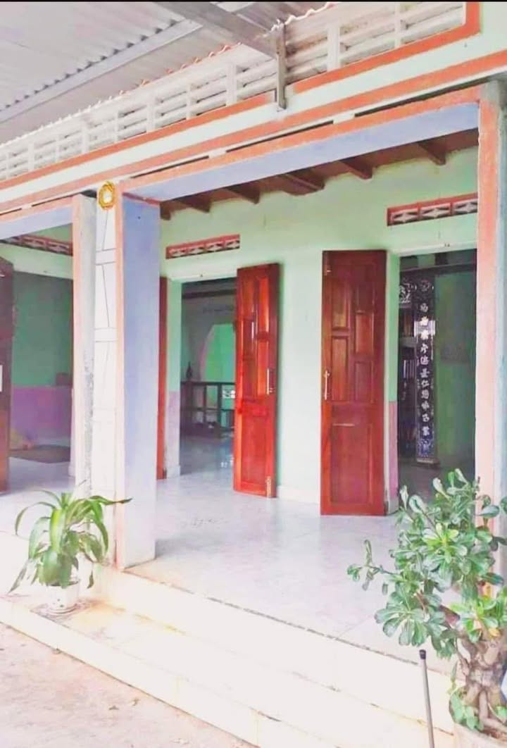 Nhà cấp 4 Hòa Đồng Tây Hòa 200m2 550 triệu - Sổ hồng sẵn