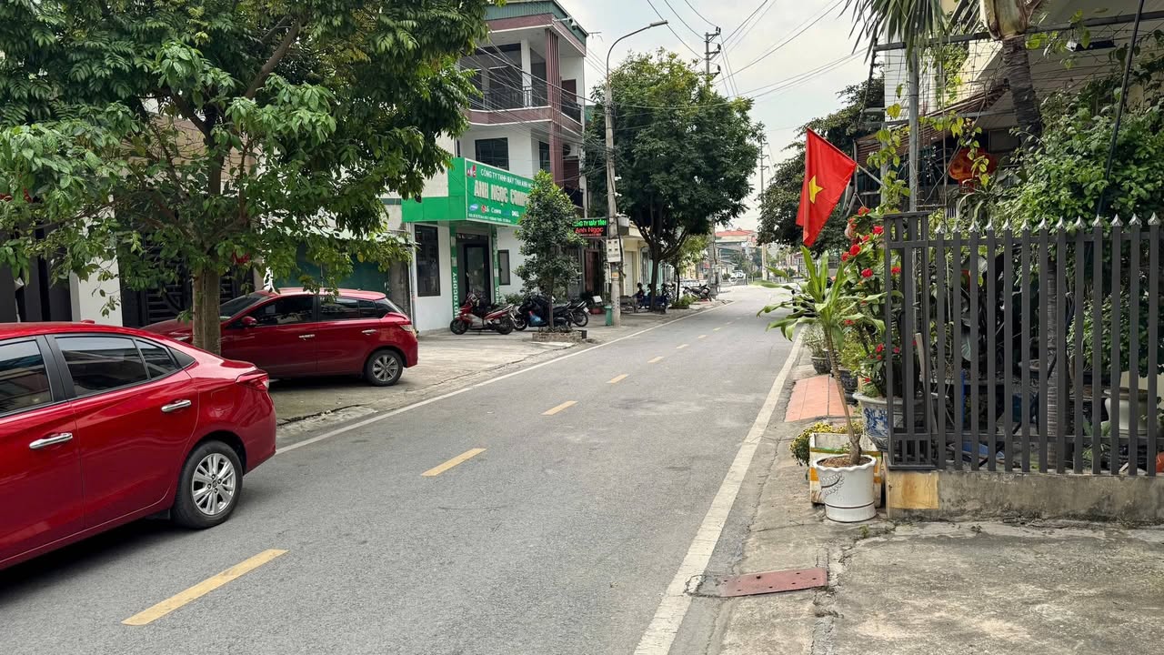 Đất nền Khu phố 7 Uông Bí 90m² 2 tỷ - Sổ đỏ chính chủ