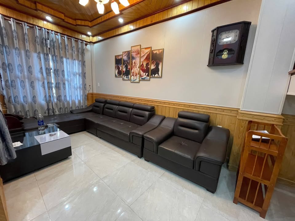 Nhà nguyên căn P12 Đà Lạt 150m² giá 7.5tr - Full nội thất